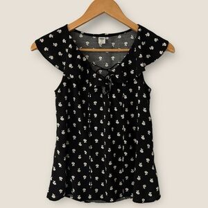 Old Navy Floral Flutter Sleeve Top